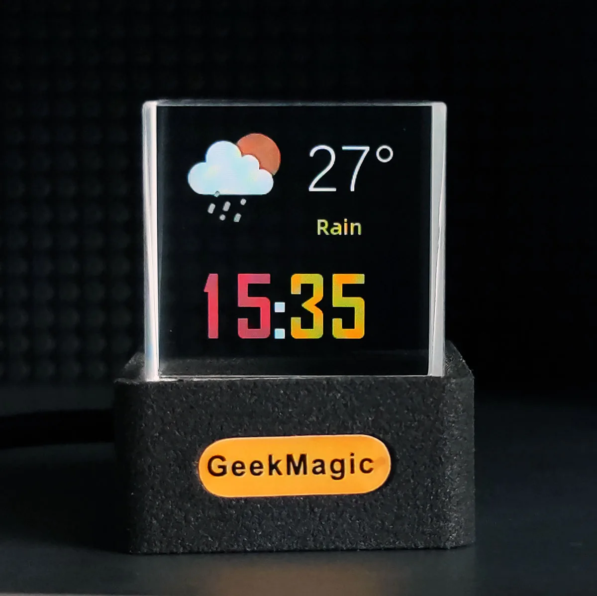 GeekMagic GIFTV Crystal Cube P - Korean Desk Setup บทวิจารณ์และราคา