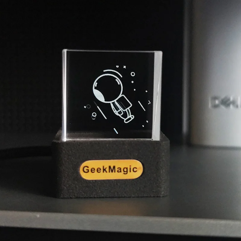 GeekMagic GIFTV Crystal Cube P - Korean Desk Setup บทวิจารณ์และราคา